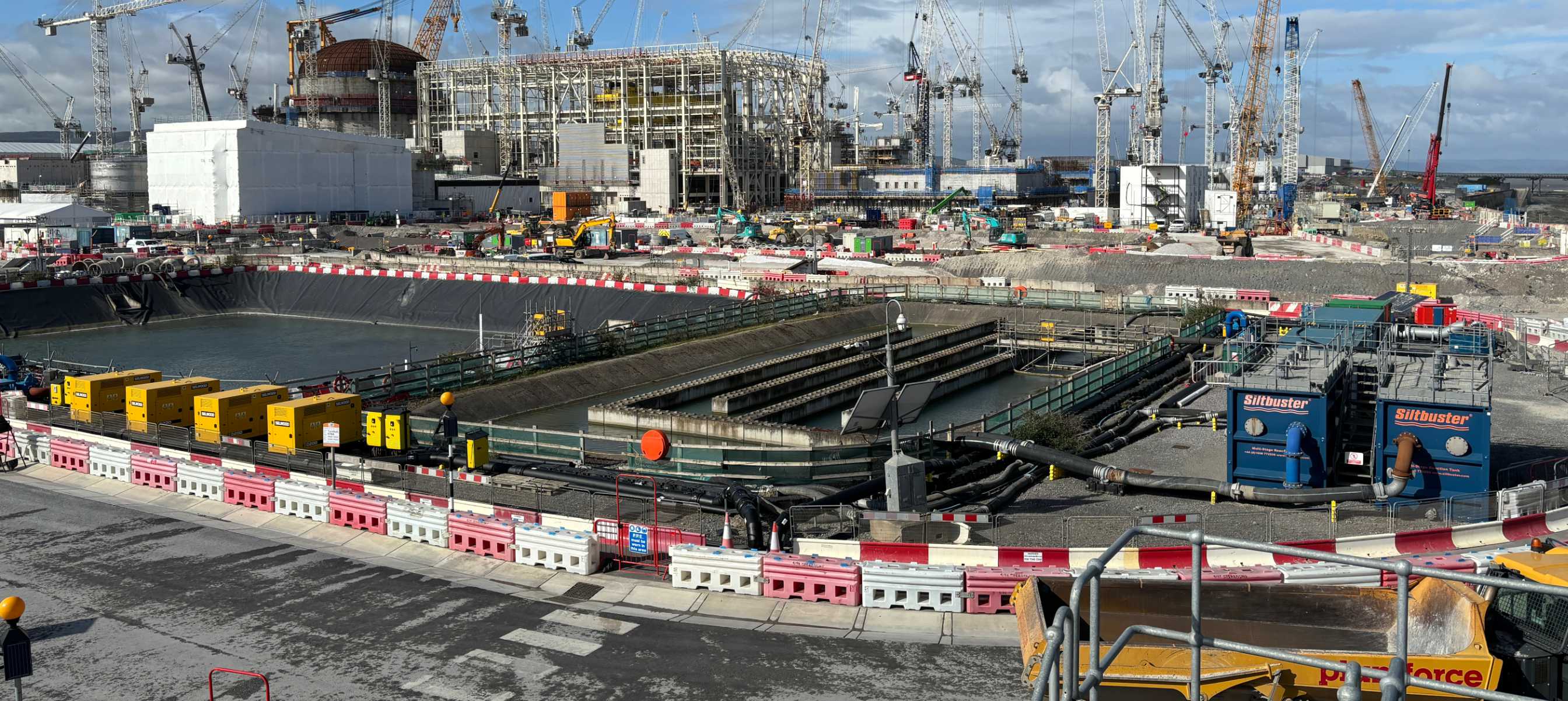 Selwood pumps and Siltbuster treatment units on hire at Hinkley Point